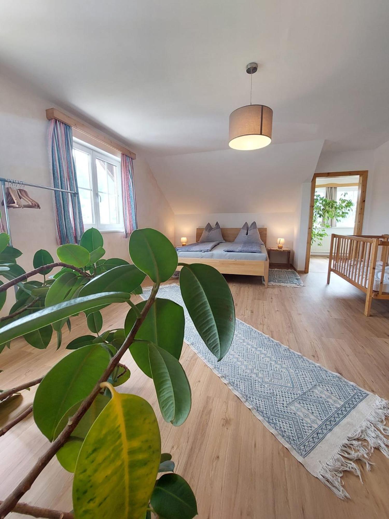Lovely House With Mountain View & Big Garden In Bad Aussee Exterior foto
